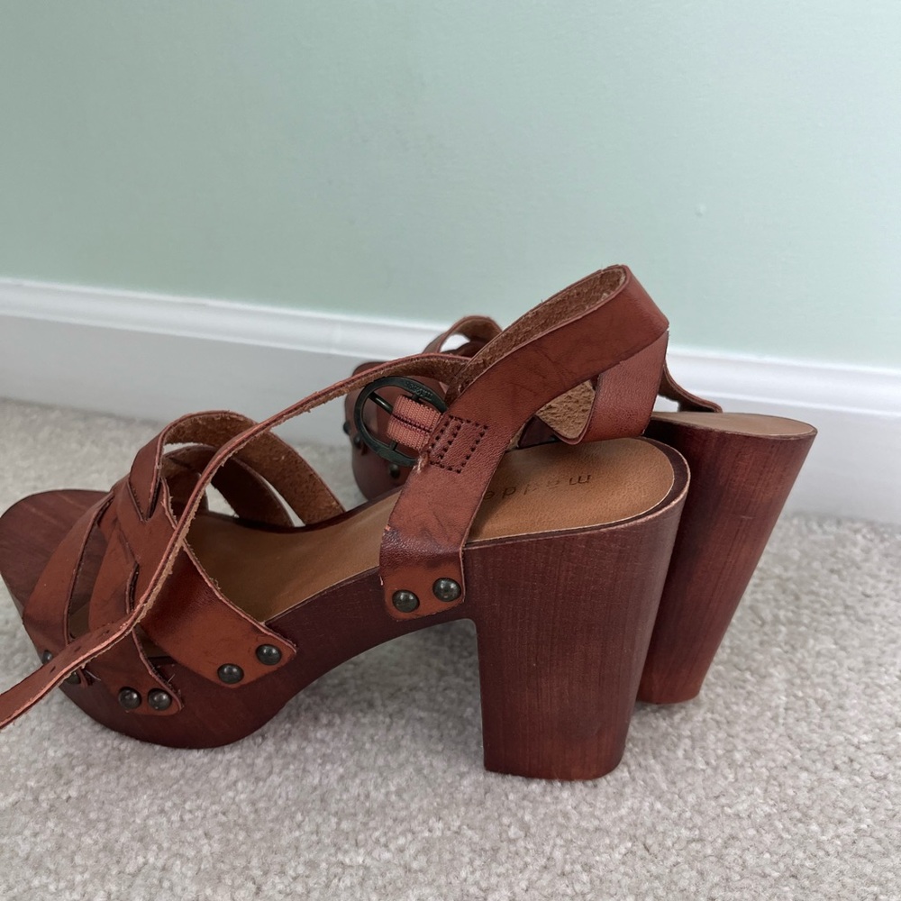 Madden Girl Brown Platform Sandals - Picture 2 of 4